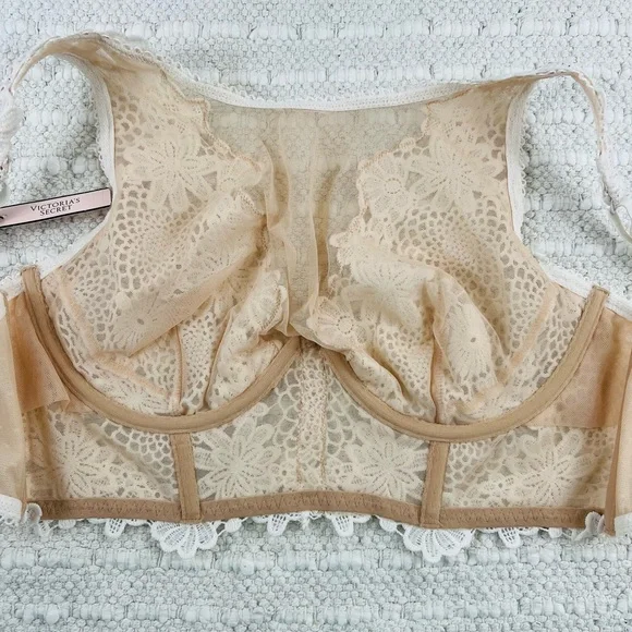 36D/M Victoria’s Secret Dream Angels Bra & Thong Set - Picture 5 of 11